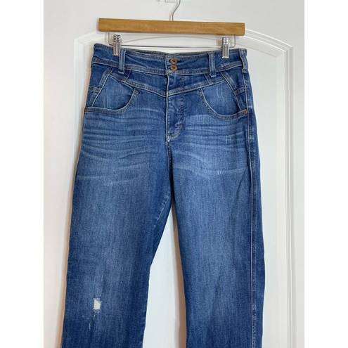 Pilcro  High Rise Medium Wash Tapered Waist Distressed Cropped Jeans Size 29