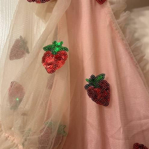 Dress with sequined strawberries on the entire dress. XXL