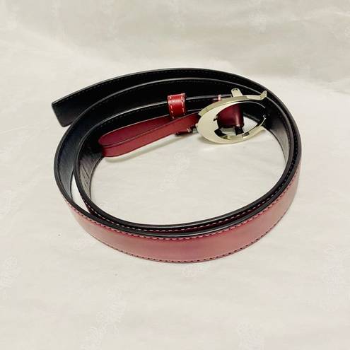 Coach NWOT  Skinny Leather Belt Oxblood With C Buckle Size Medium