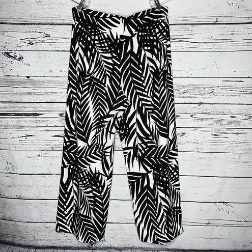 Boston Proper  Size XL Black & White Tropical Palm Print Pull-On Wide Leg Pants