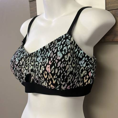 Torrid  Curve Black Pastel Design Keyhole Pullover Adjustable Sports Bra- Size 1