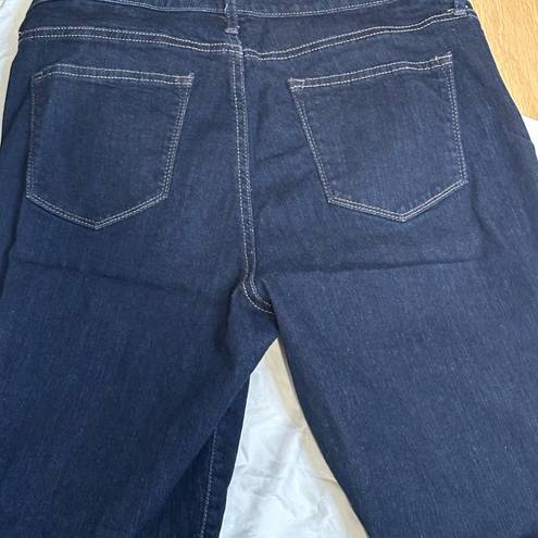 Bermuda New Directions Jean  Shorts Size 12 EUC