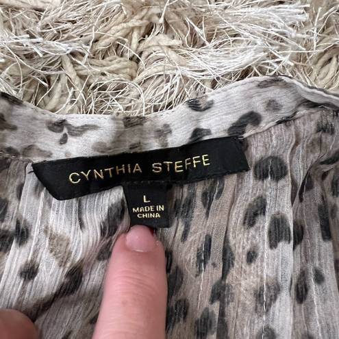 Cynthia Steffe Women’s Cheetah Print Sheer Top Sz L