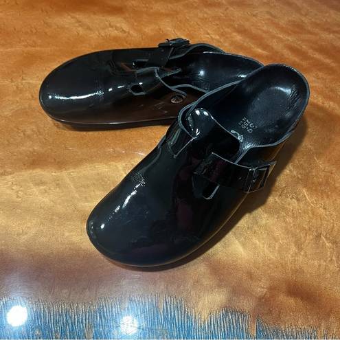 Birkenstock  Boston Clogs Black Patent Leather size 39