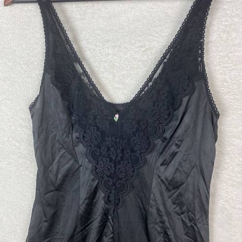 JC Penny Vintage  Fantasia Nightgown Black Satin Lace Trim Size 36 (M) Union Made