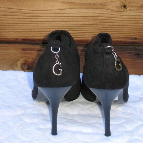 Guess NWT Black Black Faux Suede Heeled Booties