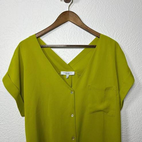 Sweet Rain  Women’s Large Chartreuse Green Short Sleeve Lightweight Pocket Blouse