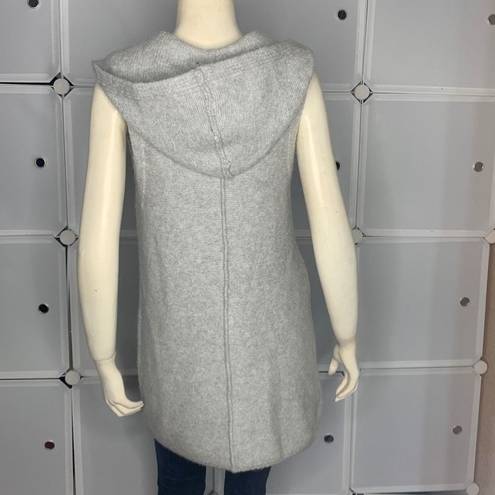 Tahari  Gray Wool Blend Open Front Hooded Sleeveless Cardigan Size Medium