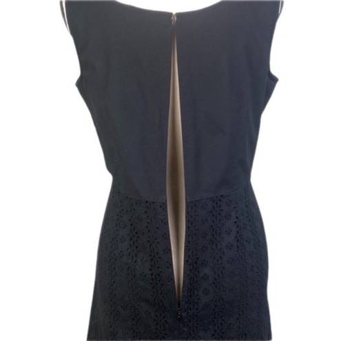 Oscar de la Renta OSCAR,  black cotton smooth and eyelet dress in size 12. EUC