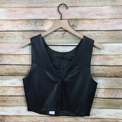 J.O.A. NWT Vegan Leather Crop Top - Black - Large