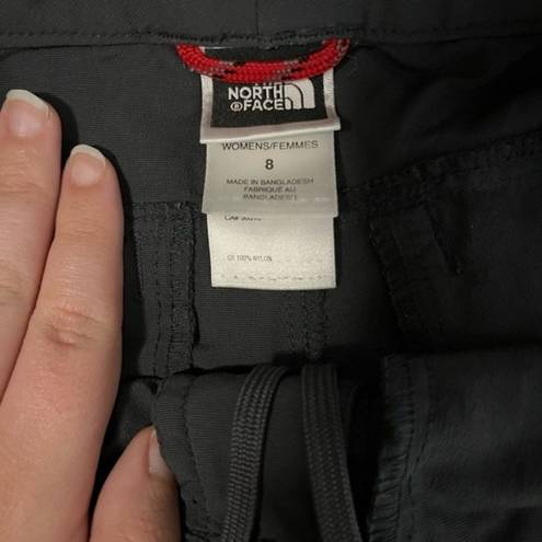 The North Face  Women's Size 8 Convertible Roll-Up Zip-Off Pants