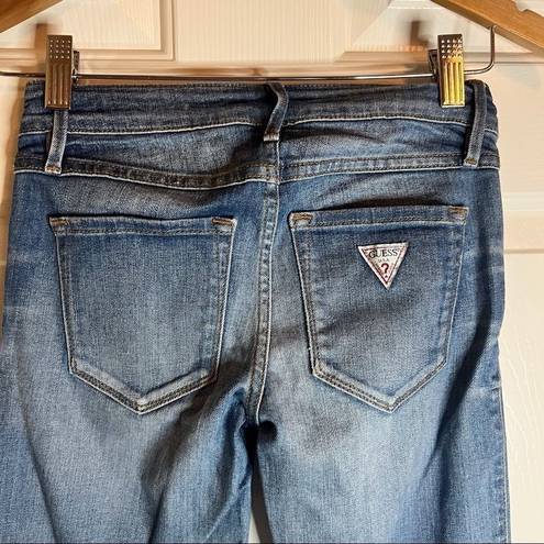 Guess  Jean Crop Mid, Size 23.  Classic Y2K.