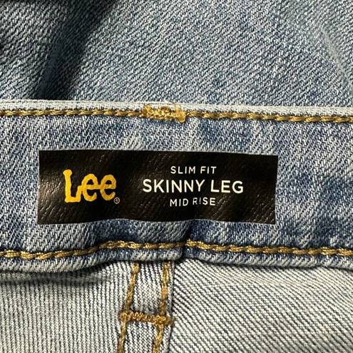 Lee  Women's Slim Fit Skinny Leg Midrise Jean Women's 14 Light Wash