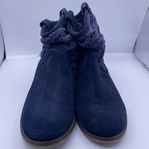 The Sak suede pull-on blue booties crochet stitching detail women Size 6