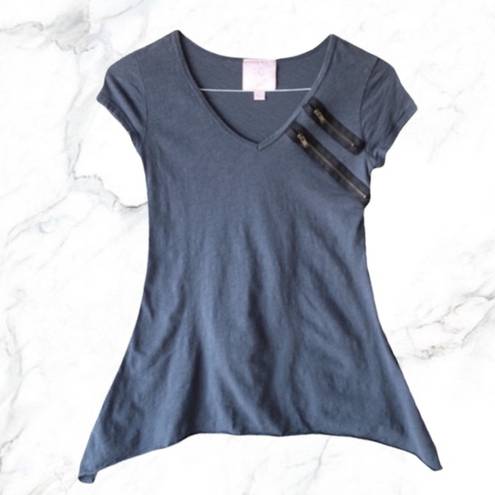 Romeo + Juliet Couture  Blue Tee Shirt Top