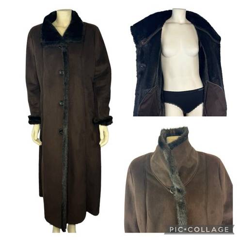 Jones New York Vintage 's luxe style trimmed, faux fur long brown coat size large