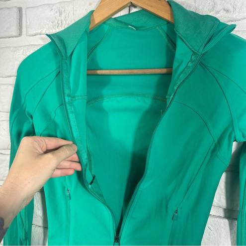 Lululemon  Cropped Define Jacket Nulu in Kelly Green Size 2