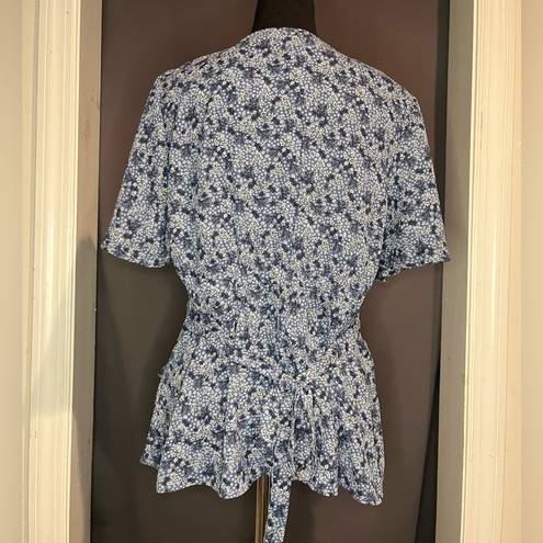 Bobeau woman’s floral short sleeve blouse with waist tie size XL NWT