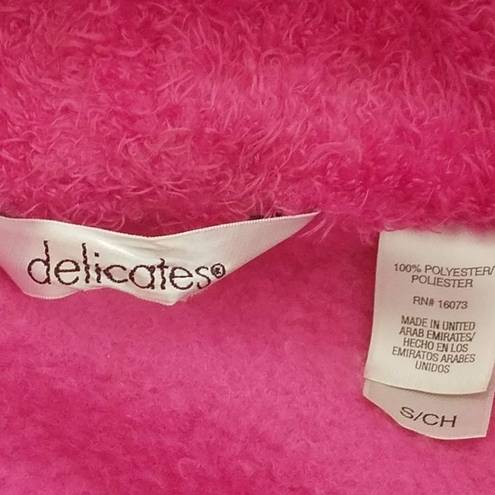 Delicates 𝅺 Raspberry Fuzzy Short Robe Size Small