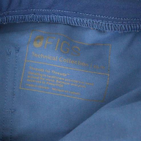 FIGS Scrub Set in Denim Blue