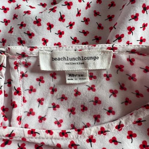 BeachLunchLounge White & Red Poppy Floral Patterned Blouse