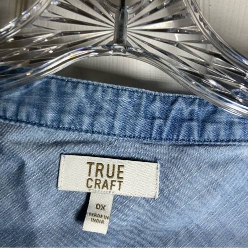 True Craft  Blue Chambray Lace Up Neck Blouse size 0X