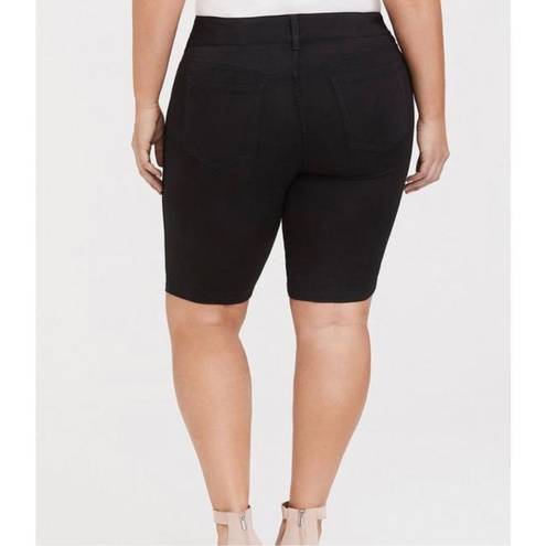 Torrid Womens  Bermuda Jegging Super Stretch High Rise Shorts - Sz 10