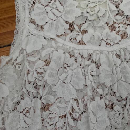 Gilly Hicks  White Lace Top