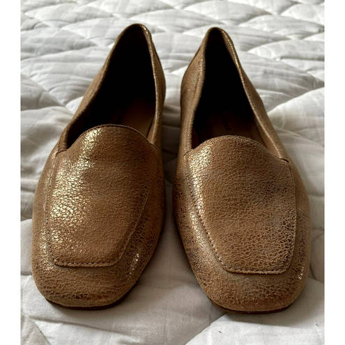 Donald Pliner  Tamryn Rose Gold Loafers Size 7.5 (ballet flats metallic shoes)