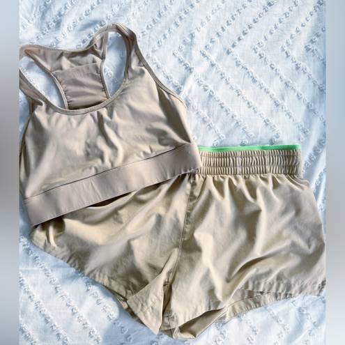 Fabletics Set Bra & Shorts Running Sports Outfit Lined Medium Tan Beige Neutral