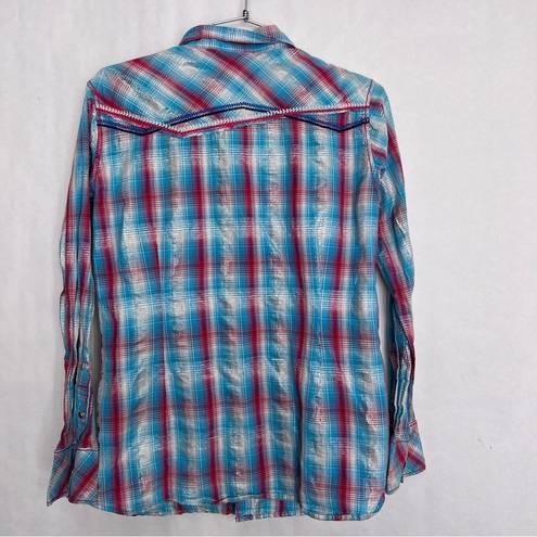 Ariat  pearl snap button down shirt size medium