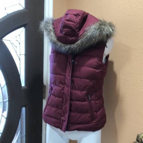 Banana Republic  detachable hood burgundy vest