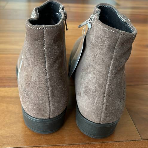 Krass&co NWT Bos. &  suede boots