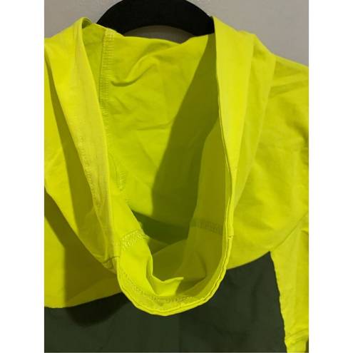 Xersion High Visibility Rain Jacket--NEW Green 2 Tone w/Hood Zipper L/S XSmall