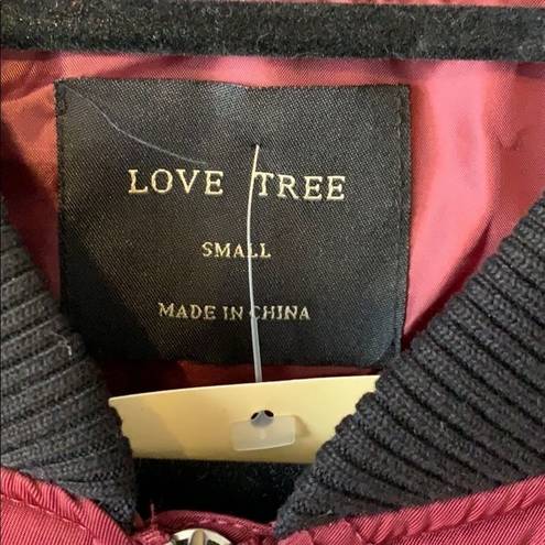 Love Tree NWT  Bomber Black & Burgundy Size Small