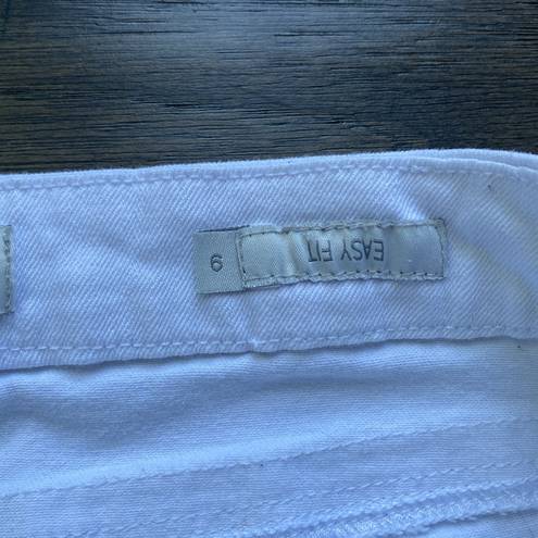 7 For All Mankind  Cropped Jeans Women’s Size 6 White Easy Fit