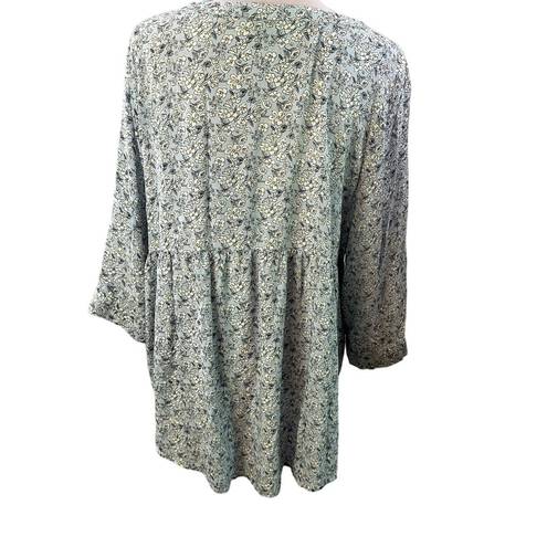 Krass&co Jones &  New York Tab Sleeve Light Blue Floral Full Button Top Sz 1X