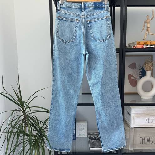 Abercrombie & Fitch  The 90’s Straight Ultra High Rise Jean Women’s 27/ 4 Regular