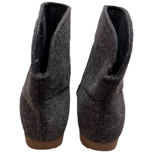 Harper EMU  boots womens Australian wool gray ankle booties Size 8