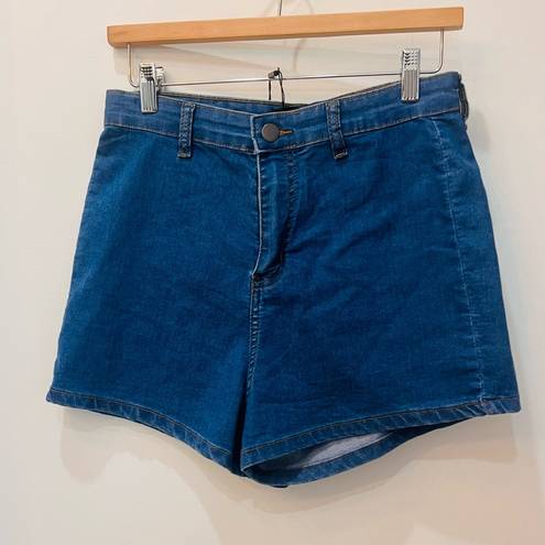 Pretty Little Thing NWT pretty little things disco fit shorts denim size 6