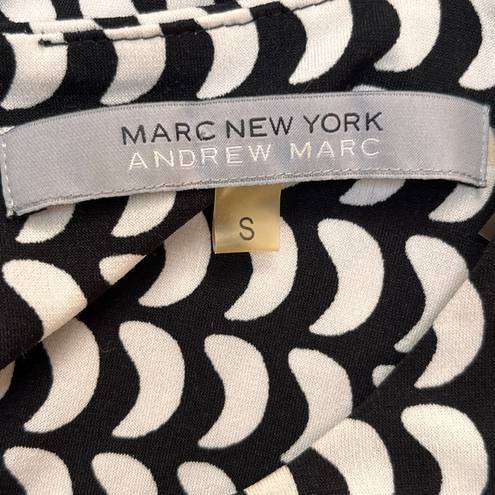 The Moon Black & White Sleeveless Blouse Marc New York