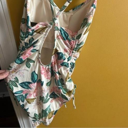 Beach Club Palisades  floral print side tie floral lined swimsuit size Medium