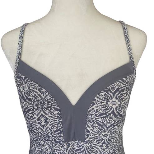 Marilyn Monroe Intimates women's M gray and white adjustable straps stretchy