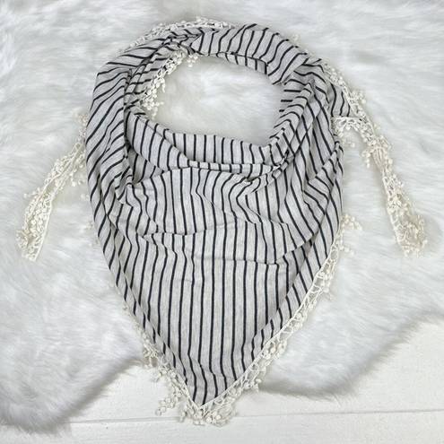 Forever 21 ⚓️ NWOT Oatmeal Black Striped Triangle Bandanna Scarf Lace Fringe  OS