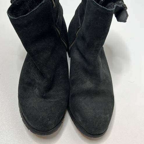 Boohoo  Suede Triple Buckle Fur Lined Ankle Boot Booties