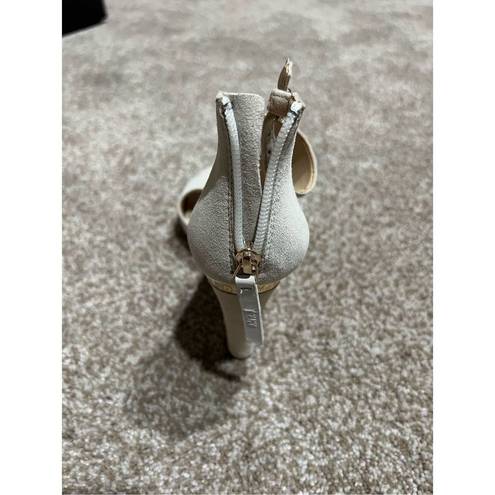 DKNY  women shoes heels cream/light grey open toe size 8