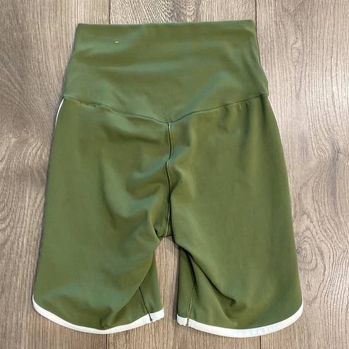 Aerie  Offline High Rise Green Bike Shorts Size XS