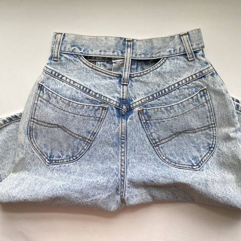 Bermuda Vintage Steel 90s cut-out high waist acid wash  jean shorts, size 7