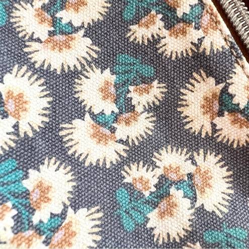 Relic  Blue Daisy Floral Vegan Leather Zipper Pockets Shoulder Bag Purse