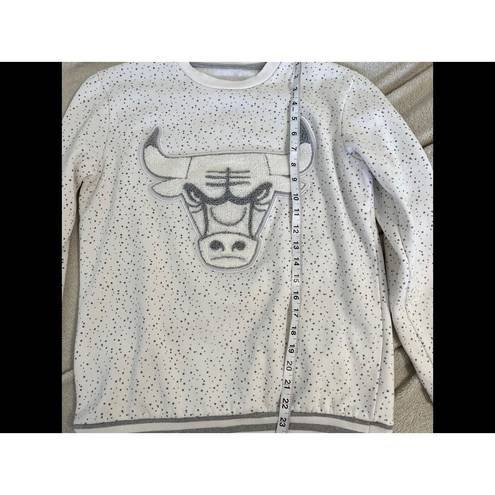 Nba Vintage Chicago Bulls Sweatshirt Women's Medium White Gray Dotted Soft 